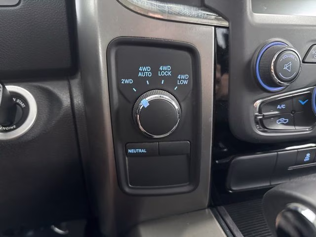 2013 Copperhead Pearlcoat Ram 1500 Sport 4X4 Truck