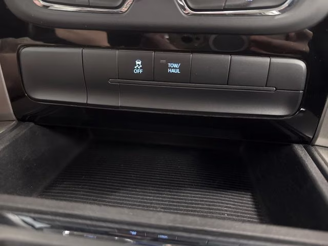 2013 Copperhead Pearlcoat Ram 1500 Sport 4X4 Truck