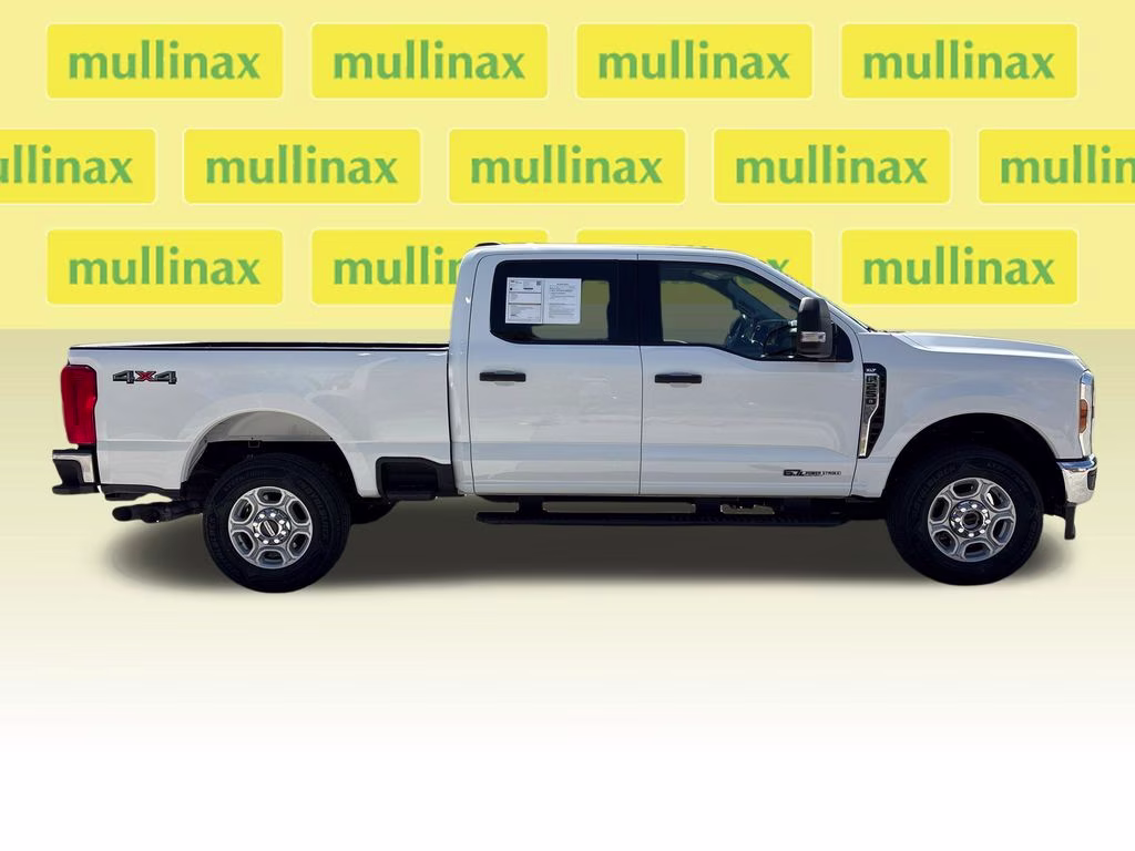 2025 Oxford White Ford Super Duty F-250 SRW XLT 4X4 Truck