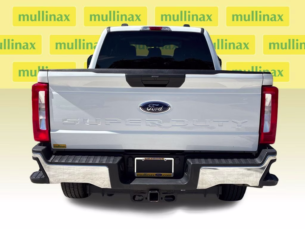 2025 Oxford White Ford Super Duty F-250 SRW XLT 4X4 Truck