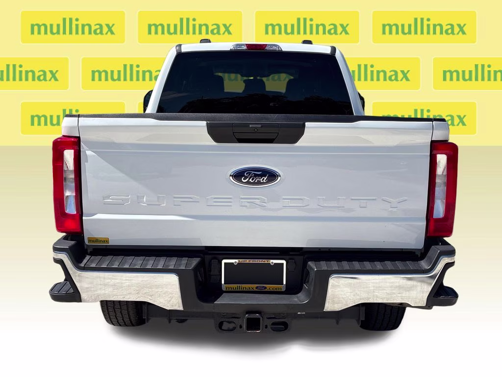 2025 Oxford White Ford Super Duty F-250 SRW XLT 4X4 Truck