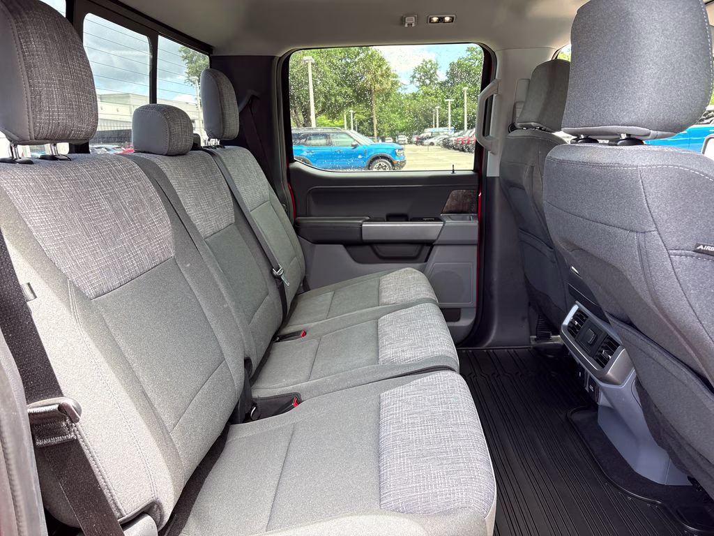 2023 Chili Pepper Red Ford F-150 XLT 4X4 Truck