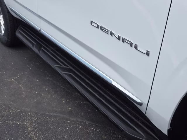 2026 Summit White GMC Yukon Denali 4X4 SUV