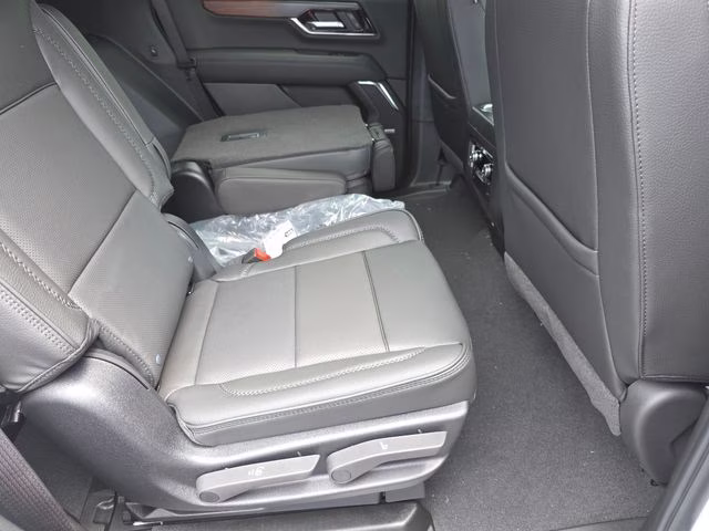 2026 Summit White GMC Yukon Denali 4X4 SUV