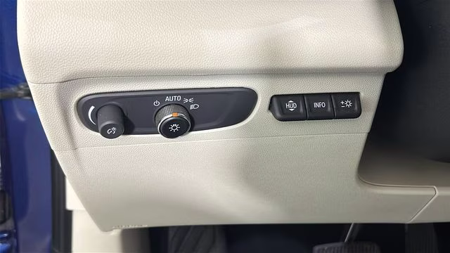 2023 Sapphire Metallic Buick Envision Avenir FWD SUV