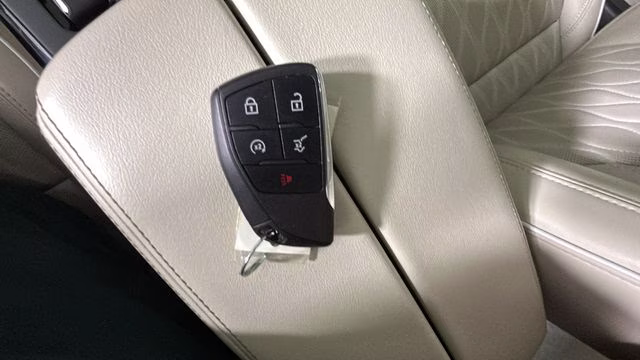 2023 Sapphire Metallic Buick Envision Avenir FWD SUV