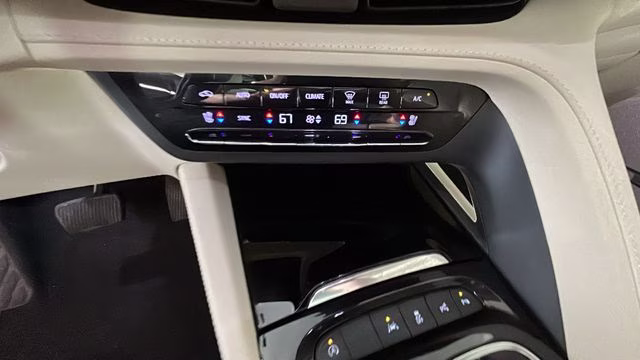 2023 Sapphire Metallic Buick Envision Avenir FWD SUV