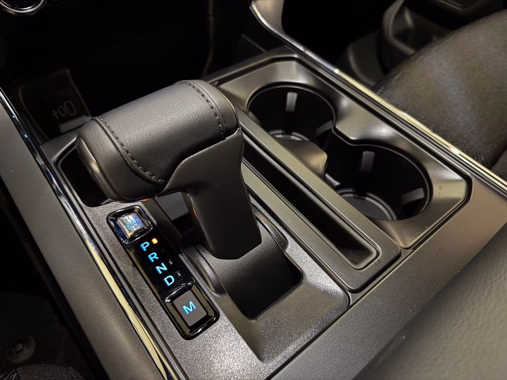 2026 Avalanche Ford F-150 XLT 4X4 Truck