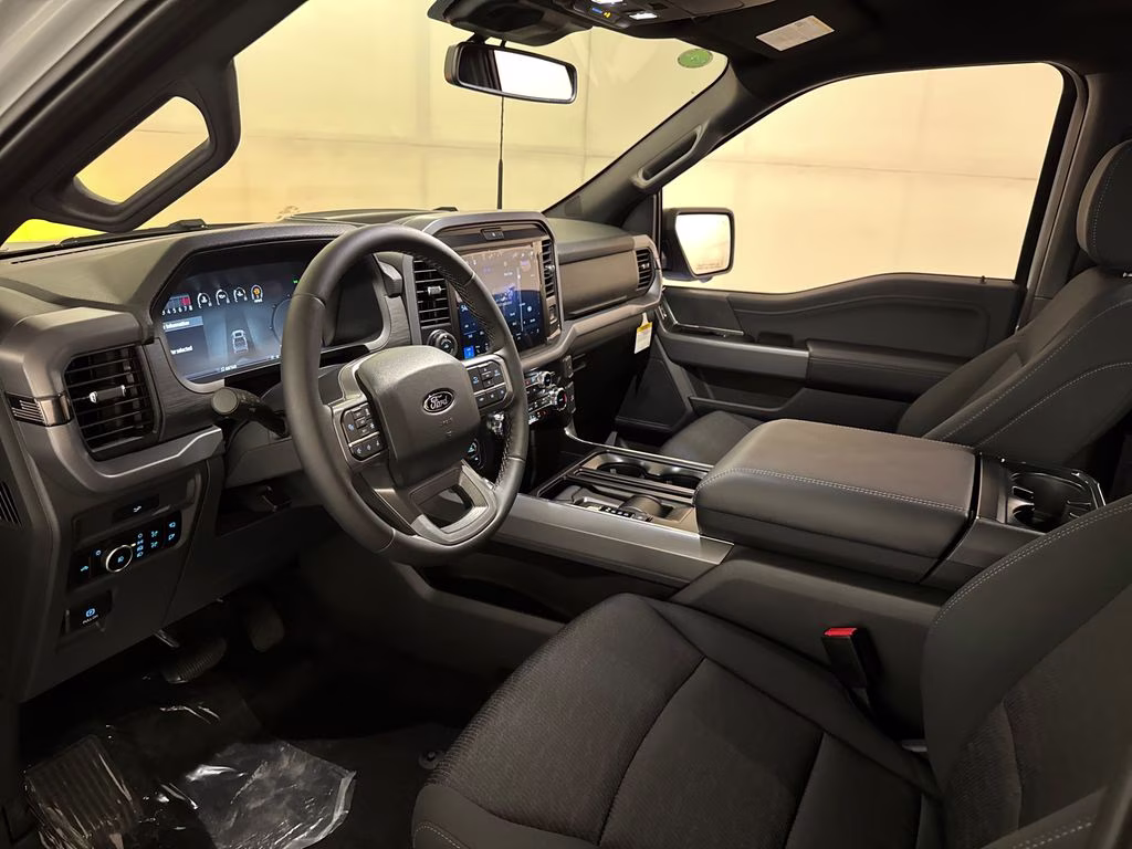 2026 Avalanche Ford F-150 XLT 4X4 Truck