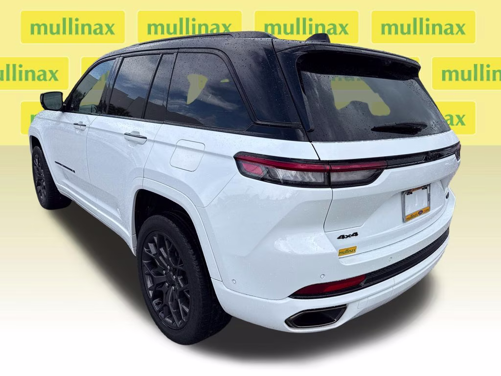 2025 Bright White Clearcoat Jeep Grand Cherokee Summit Reserve 4X4 SUV