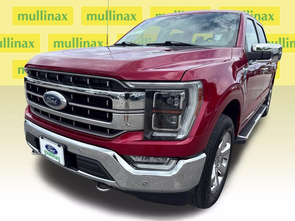2023 Rapid Red Metallic Tinted Clearcoat Ford F-150 Lariat 4X4 Truck