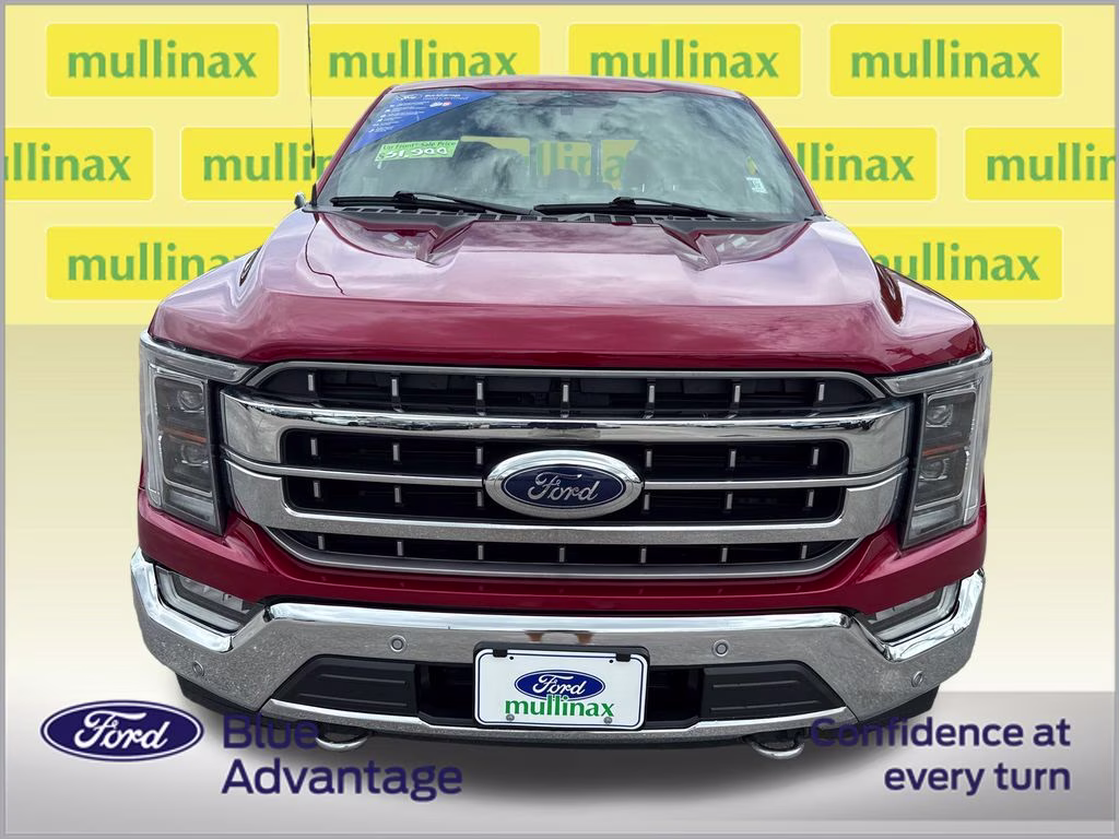 2023 Rapid Red Metallic Tinted Clearcoat Ford F-150 Lariat 4X4 Truck
