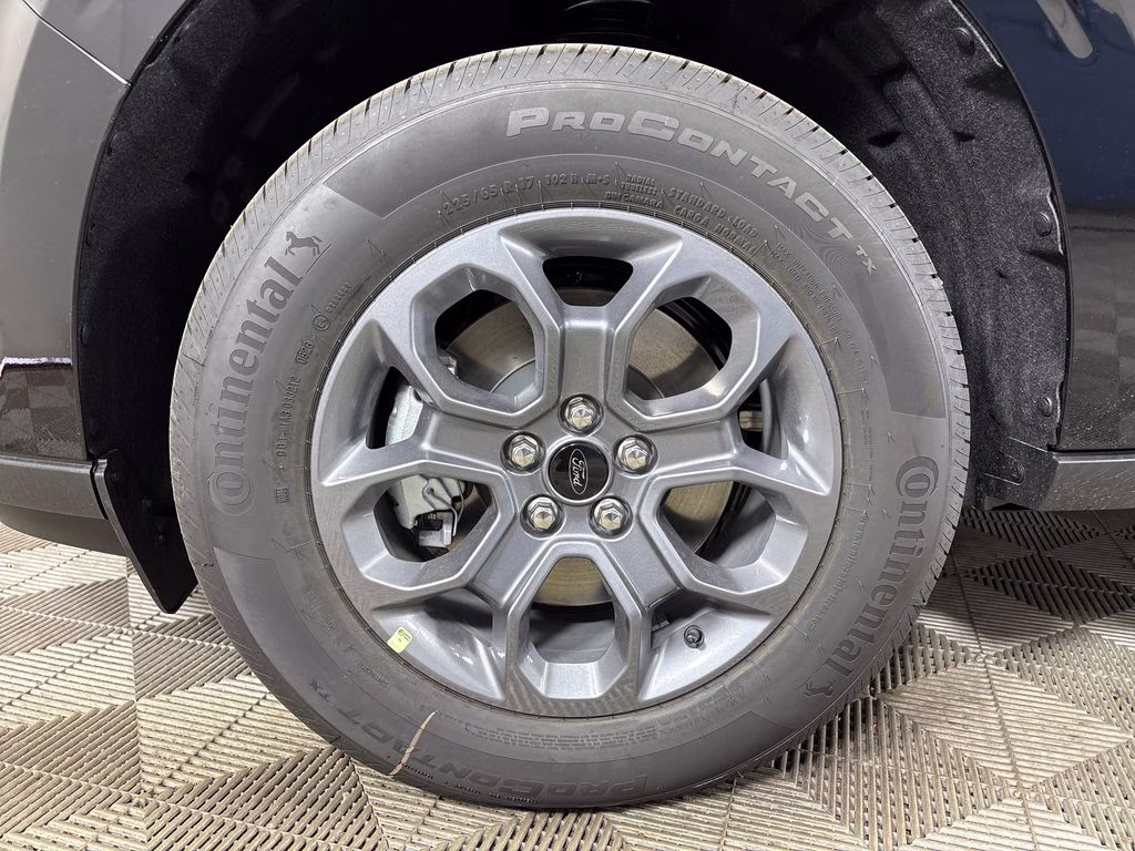 2026 Shadow Black Ford Maverick XLT FWD Truck