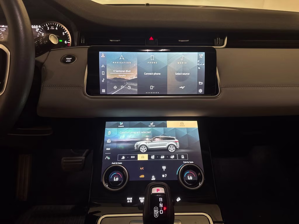 2023 Fuji White Land Rover Range Rover Evoque SE AWD SUV