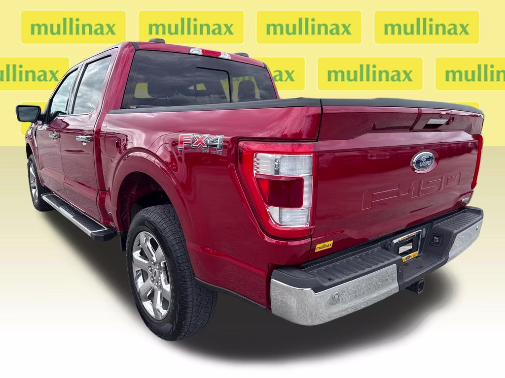 2023 Rapid Red Metallic Tinted Clearcoat Ford F-150 Lariat 4X4 Truck