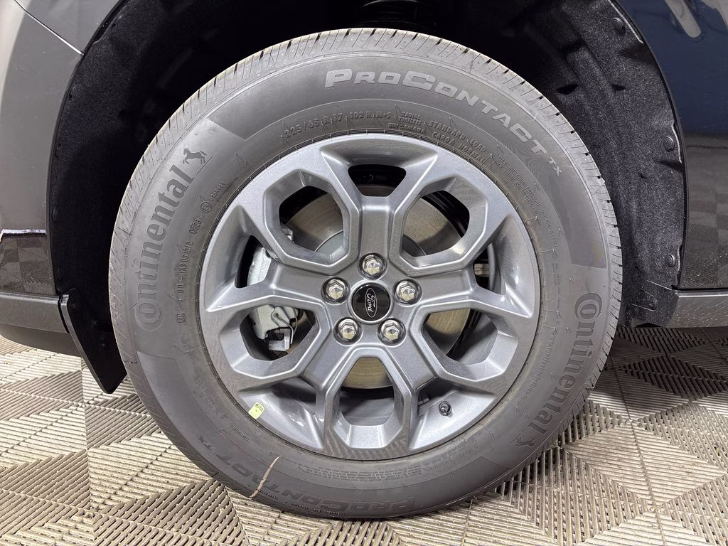 2026 Shadow Black Ford Maverick XLT FWD Truck