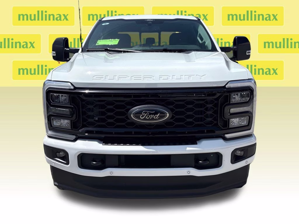 2026 Oxford White Ford Super Duty F-250 SRW Lariat 4X4 Truck