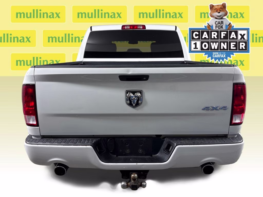 2017 Bright White Clearcoat Ram 1500 Express 4X4 Truck
