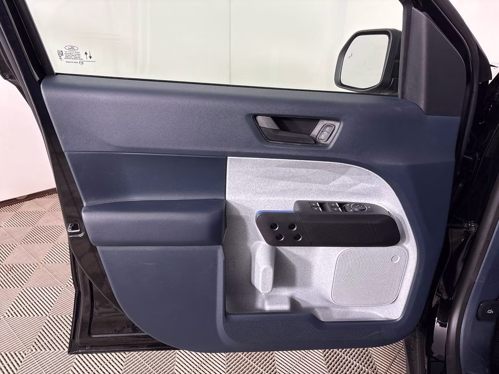 2026 Shadow Black Ford Maverick XLT FWD Truck