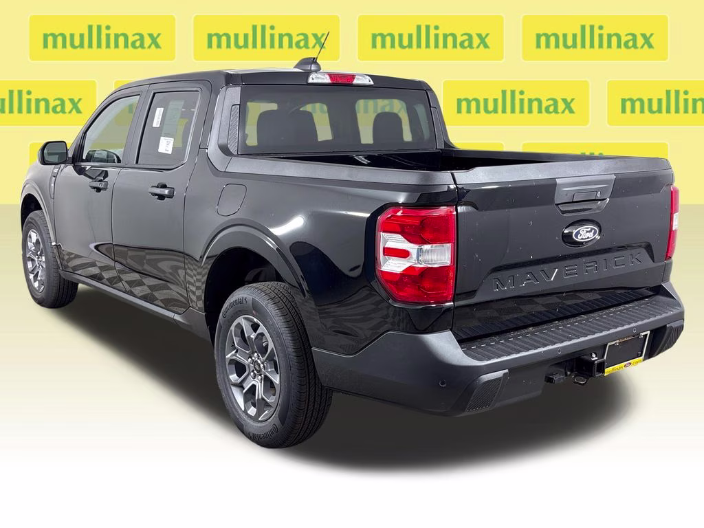 2026 Shadow Black Ford Maverick XLT FWD Truck