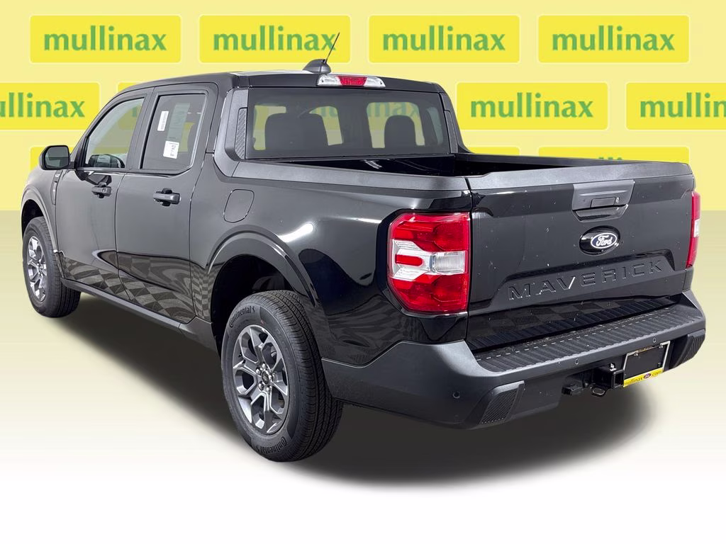 2026 Shadow Black Ford Maverick XLT FWD Truck