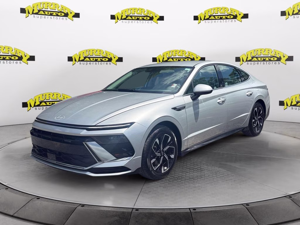 2025 Aero Silver Hyundai Sonata SEL FWD Sedan