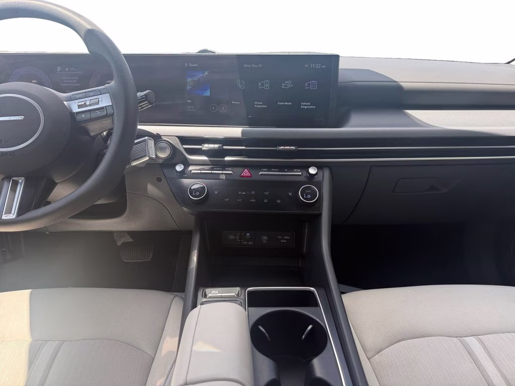 2025 Aero Silver Hyundai Sonata SEL FWD Sedan