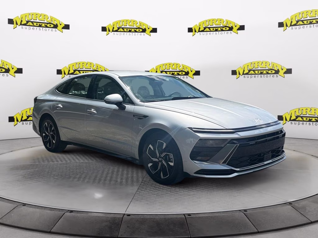 2025 Aero Silver Hyundai Sonata SEL FWD Sedan