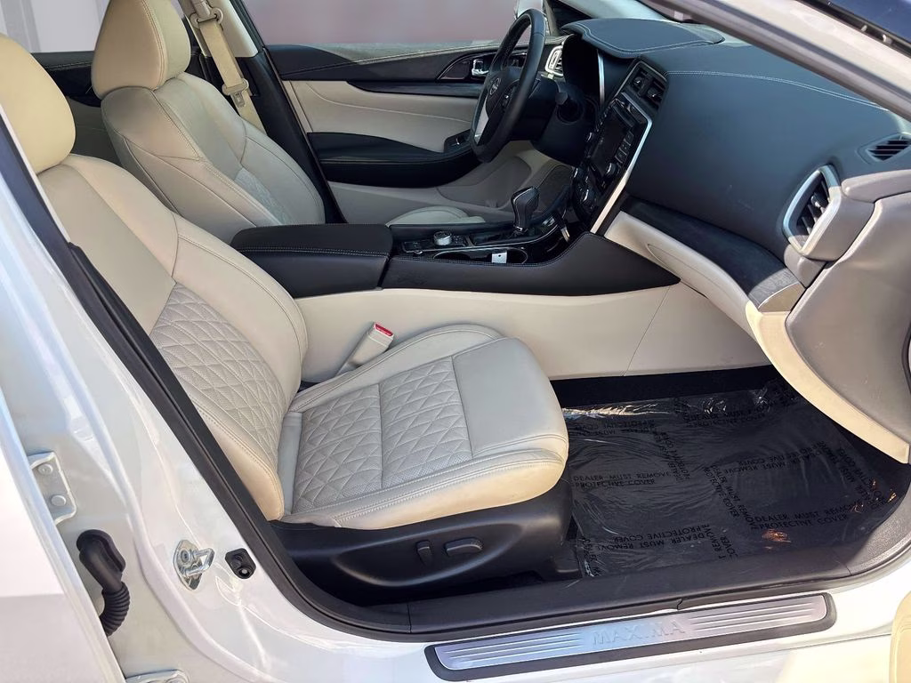 2023 White Nissan Maxima Platinum FWD Sedan