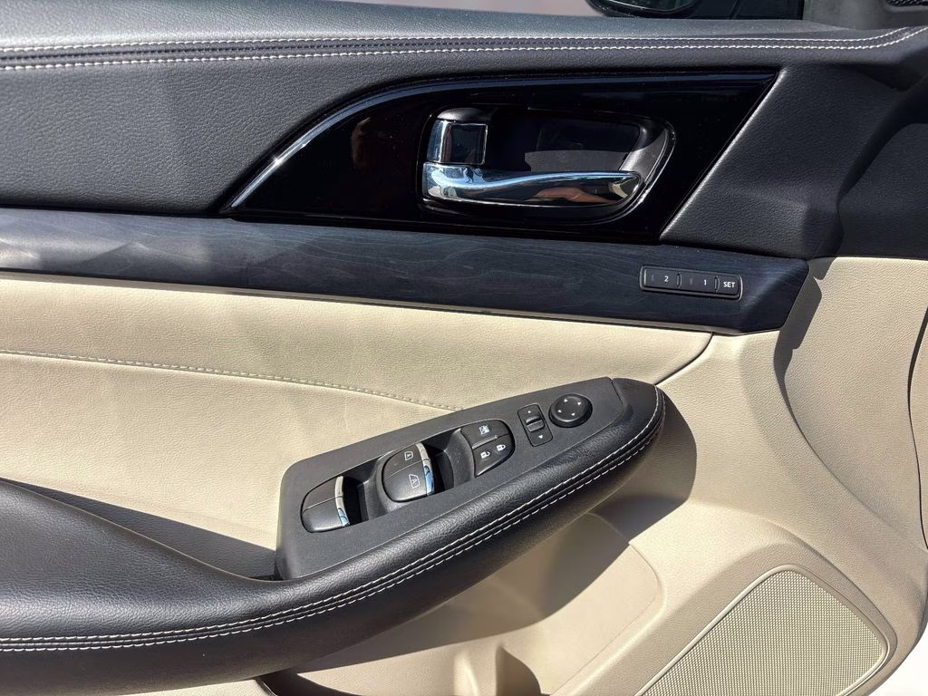 2023 White Nissan Maxima Platinum FWD Sedan