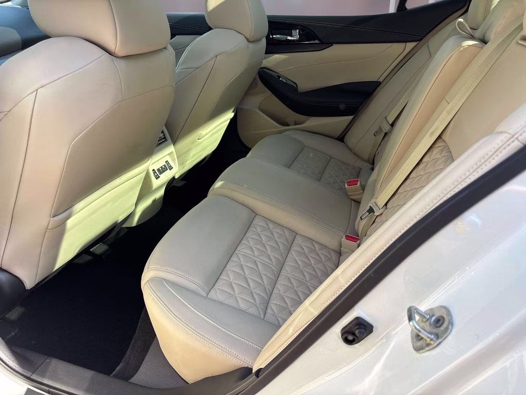 2023 White Nissan Maxima Platinum FWD Sedan