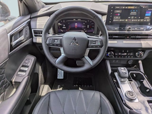 2026 Graphite Gray/Black Roof Mitsubishi Outlander Black Edition FWD SUV