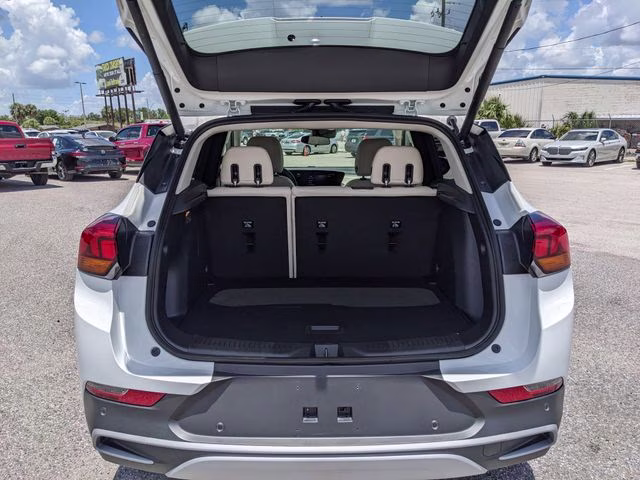 2026 Summit White Buick Encore GX Preferred FWD SUV