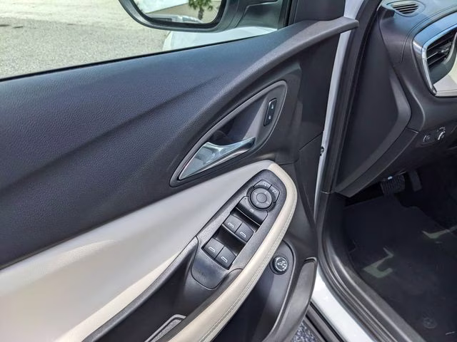 2026 Summit White Buick Encore GX Preferred FWD SUV