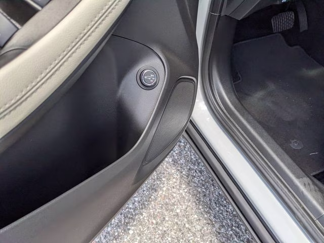 2026 Summit White Buick Encore GX Preferred FWD SUV