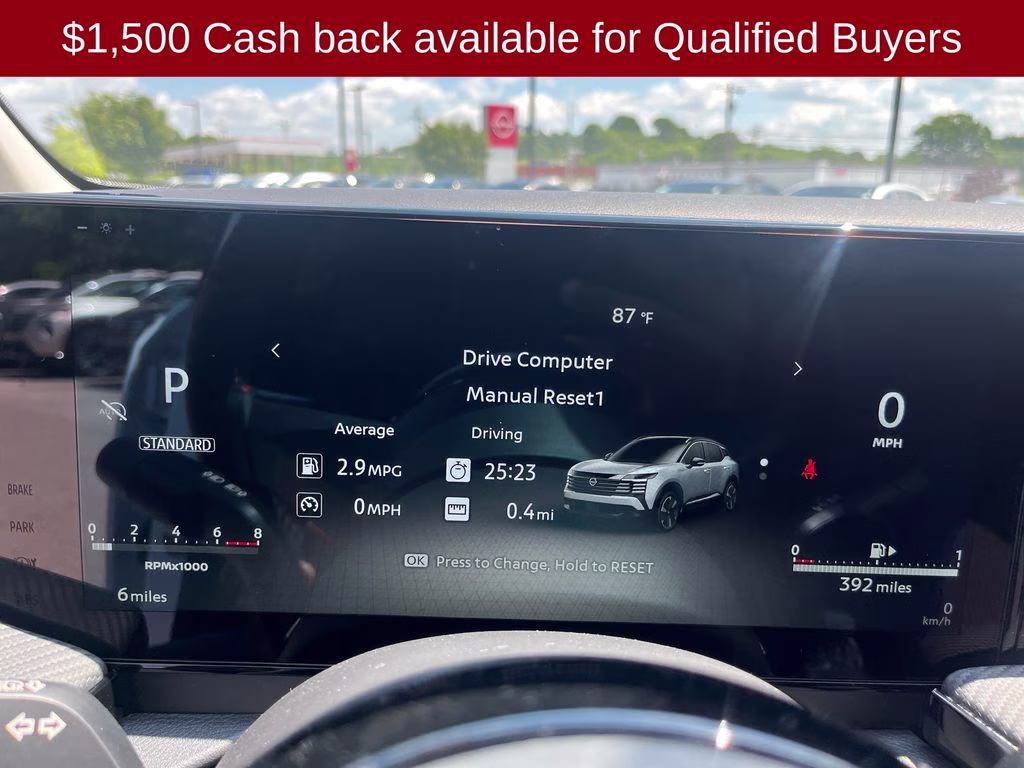 2026 Aspen White/Super Black Nissan Kicks SR FWD SUV