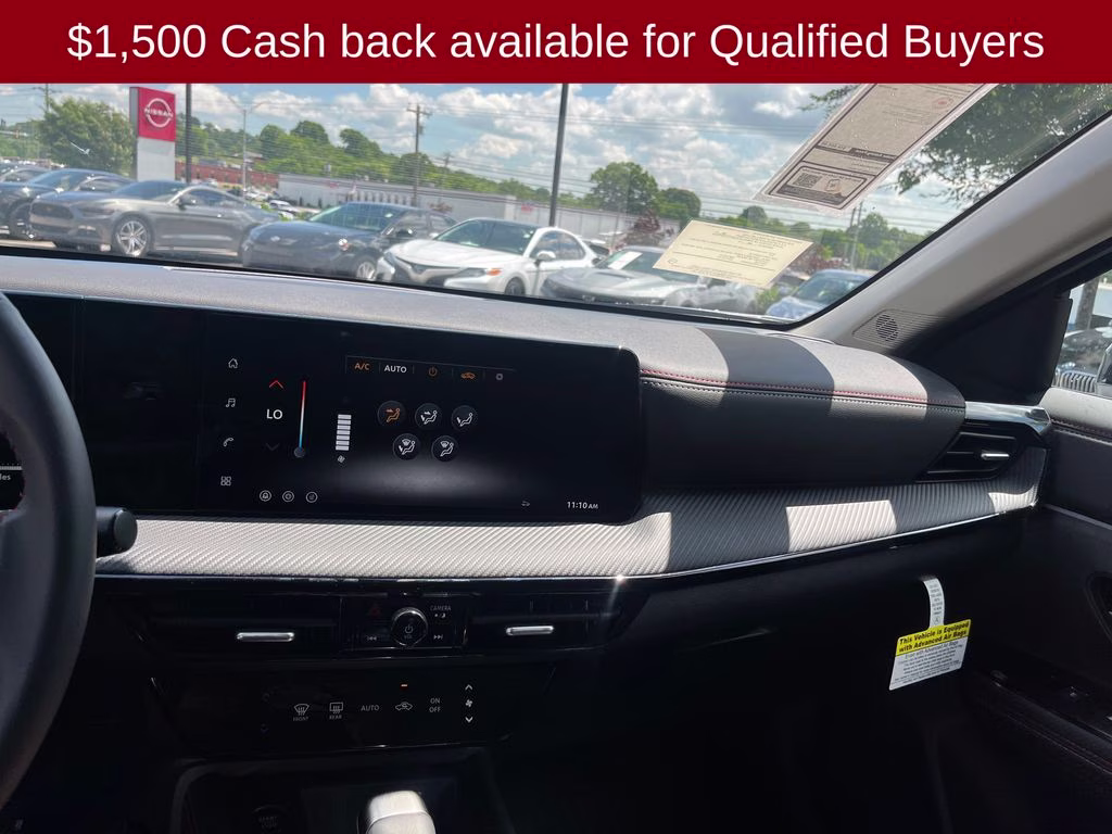 2026 Aspen White/Super Black Nissan Kicks SR FWD SUV