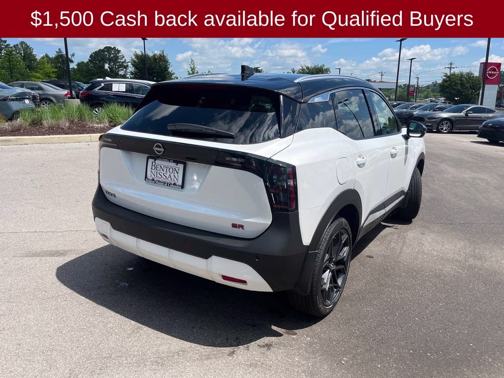 2026 Aspen White/Super Black Nissan Kicks SR FWD SUV