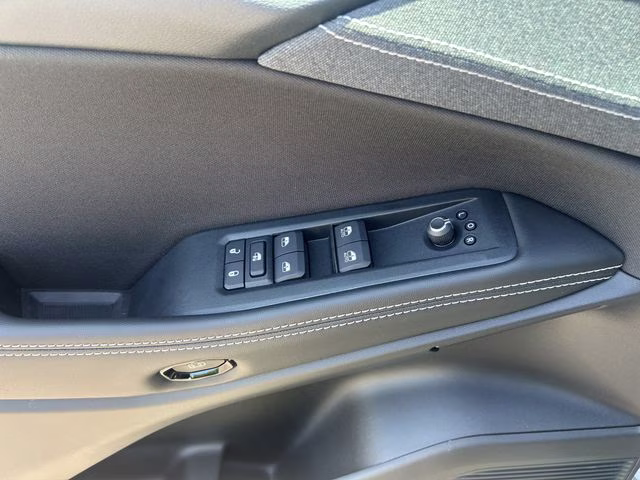 2026 Sting-Gray Clearcoat Jeep Cherokee Laredo 4X4 SUV