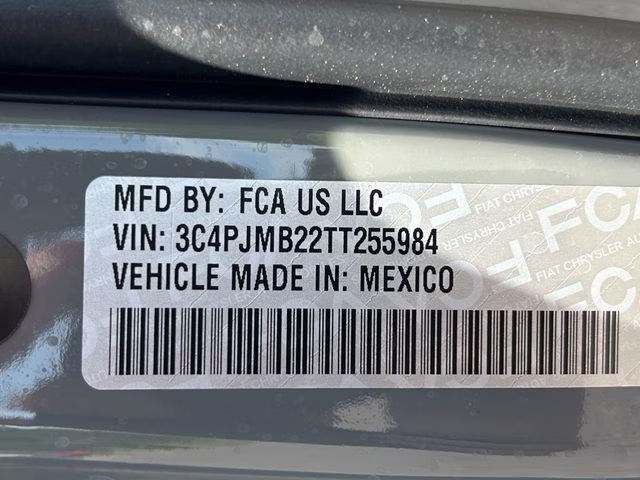 2026 Sting-Gray Clearcoat Jeep Cherokee Laredo 4X4 SUV