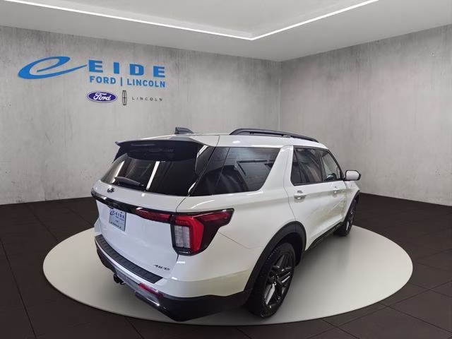 2026 Star White Metallic Tri-Coat Ford Explorer ST-Line 4X4 SUV
