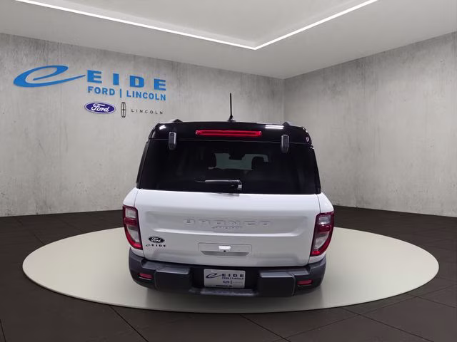 2026 Oxford White Ford Bronco Sport Outer Banks 4X4 SUV
