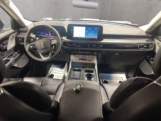2026 Pristine White Metallic Tri-Coat Lincoln Aviator Reserve AWD SUV