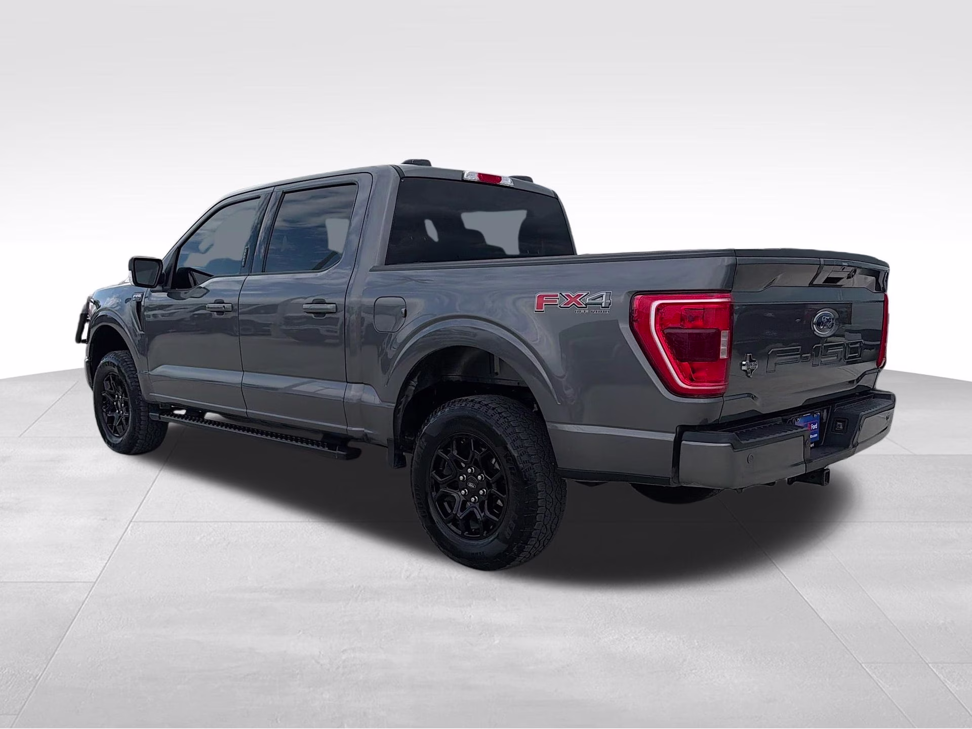 2023 Carbonized Gray Metallic Ford F-150 XLT 4X4 Truck
