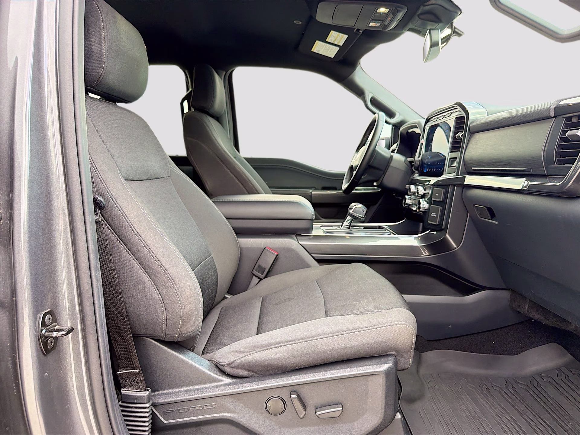 2023 Carbonized Gray Metallic Ford F-150 XLT 4X4 Truck