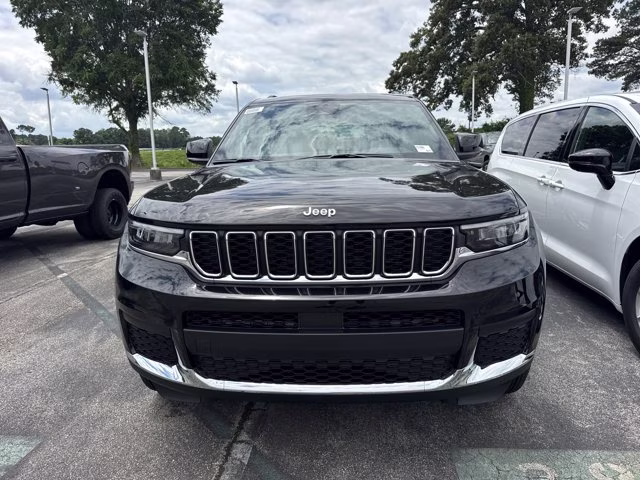 2026 Diamond Black Crystal Pearlcoat Jeep Grand Cherokee L Laredo X RWD SUV
