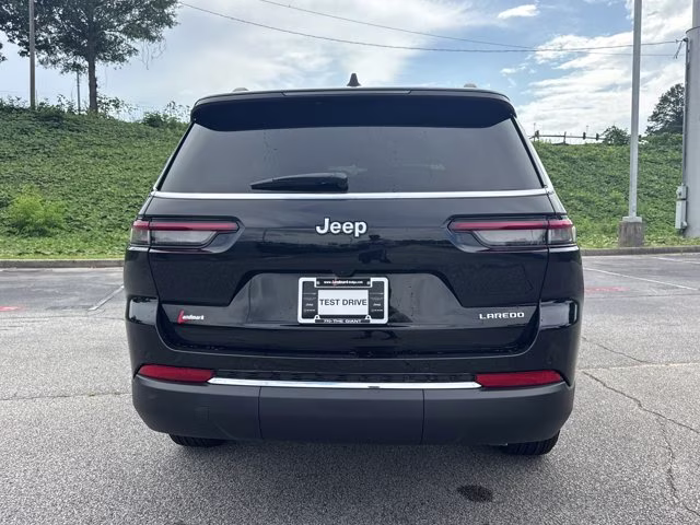 2026 Diamond Black Crystal Pearlcoat Jeep Grand Cherokee L Laredo X RWD SUV