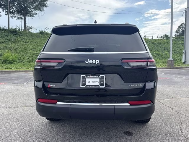 2026 Diamond Black Crystal Pearlcoat Jeep Grand Cherokee L Laredo X RWD SUV