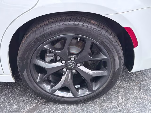 2023 Bright White Clearcoat Chrysler 300 Touring RWD Sedan