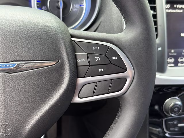 2023 Bright White Clearcoat Chrysler 300 Touring RWD Sedan